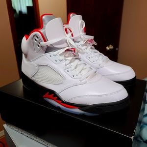 Jordan retro 5 Fire Red(2020)